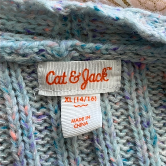 Sweater - Picture 4 of 5